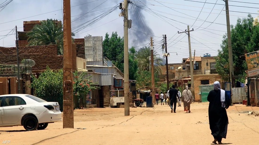 Giao tranh tại Sudan giảm bớt, các nước bắt đầu sơ tán công dân
