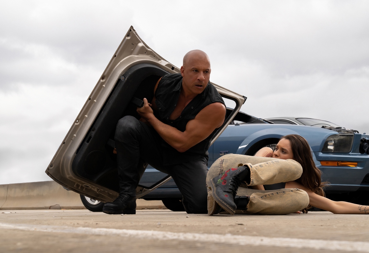 Vin Diesel và Jason Momoa thi nhau “xả đạn” trong "Fast & Furious 10"