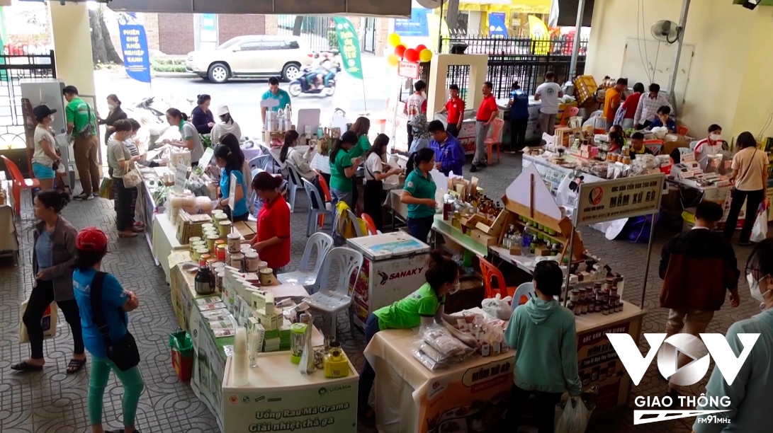 Phiên chợ Xanh tử tế: Cuối tuần đến với nhau bằng lòng tin