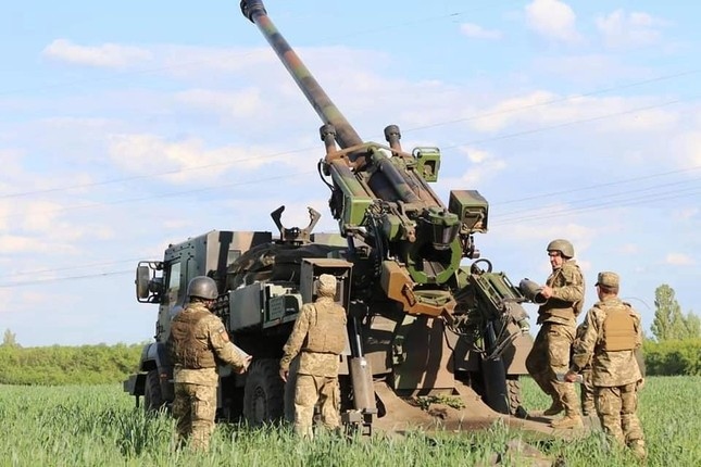 Pháp tăng cường sản xuất vũ khí khi nhu cầu lựu pháo tại Ukraine gia tăng