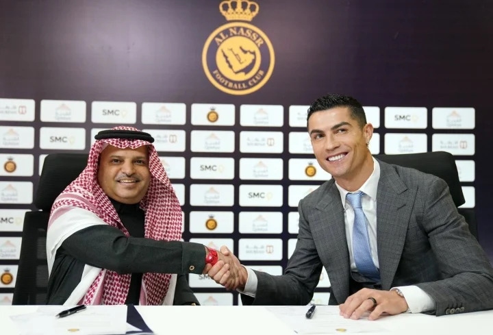 Chủ tịch Al Nassr: "Ronaldo đã lừa dối tôi"