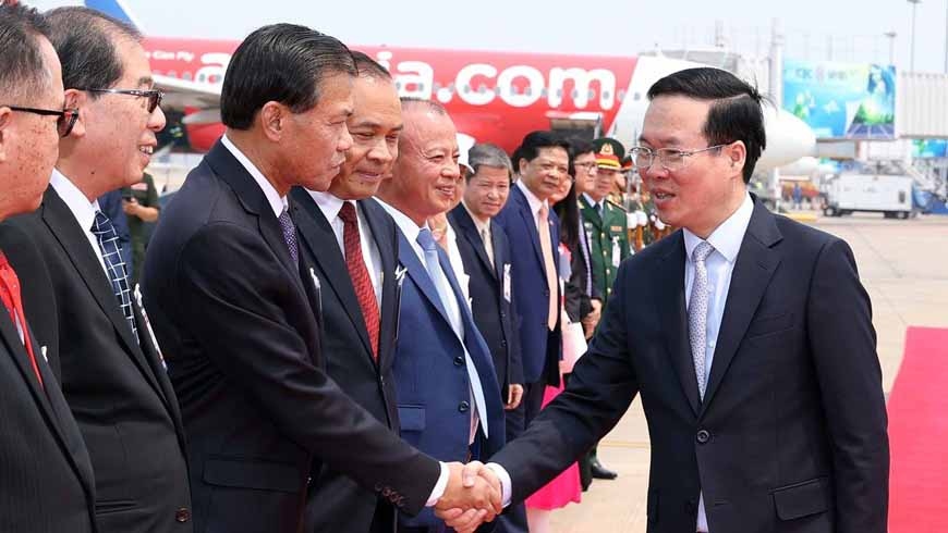 Chủ tịch nước kết thúc gần 20 hoạt động trong chuyến thăm chính thức CHDCND Lào