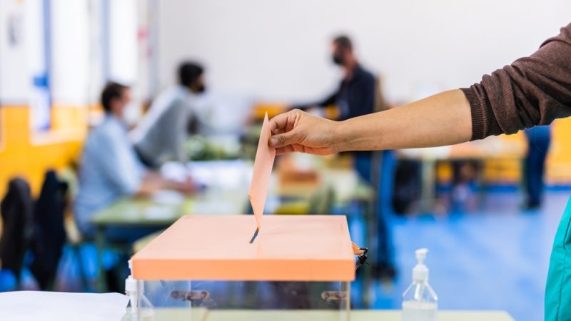 Bulgaria tổ chức bầu cử lần thứ 5 trong 2 năm với hy vọng vượt qua bế tắc chính trị