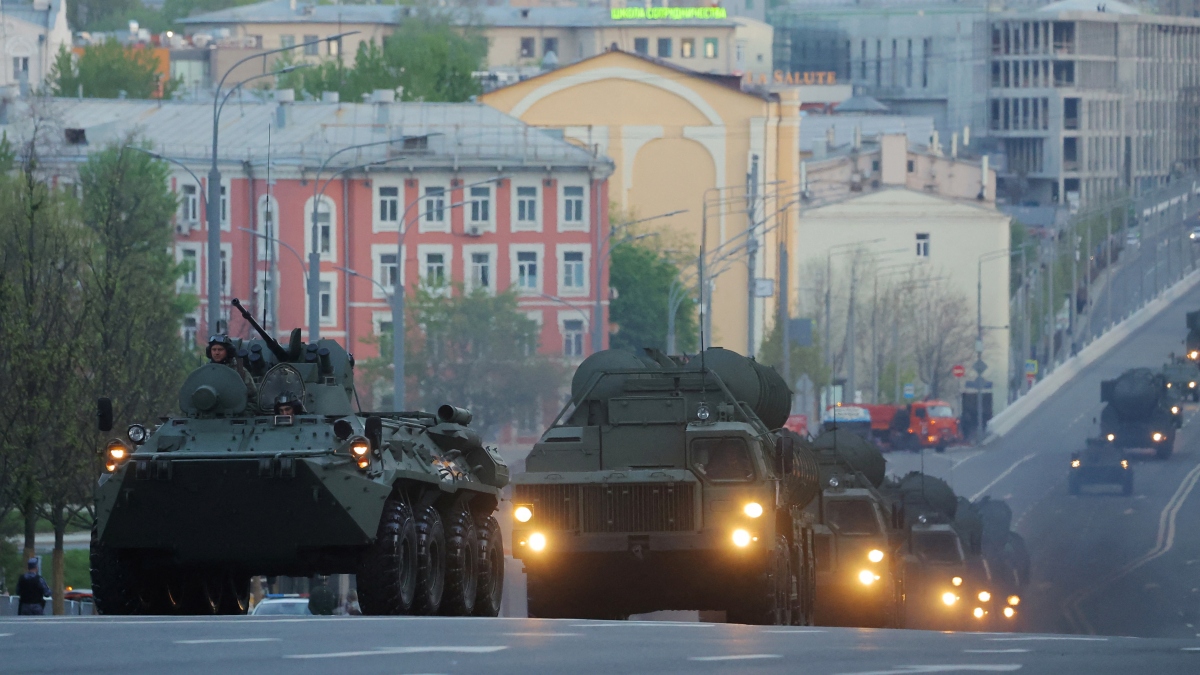 Dàn khí tài Nga tập kết tại Moscow tổng duyệt cho lễ duyệt binh Ngày Chiến thắng
