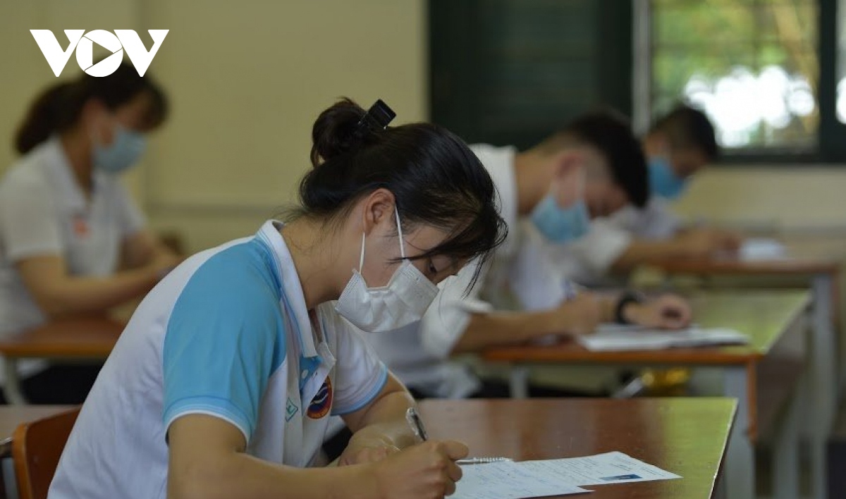 Điểm tên 22 trường ở Hà Nội chưa đủ điều kiện tuyển sinh vào 10