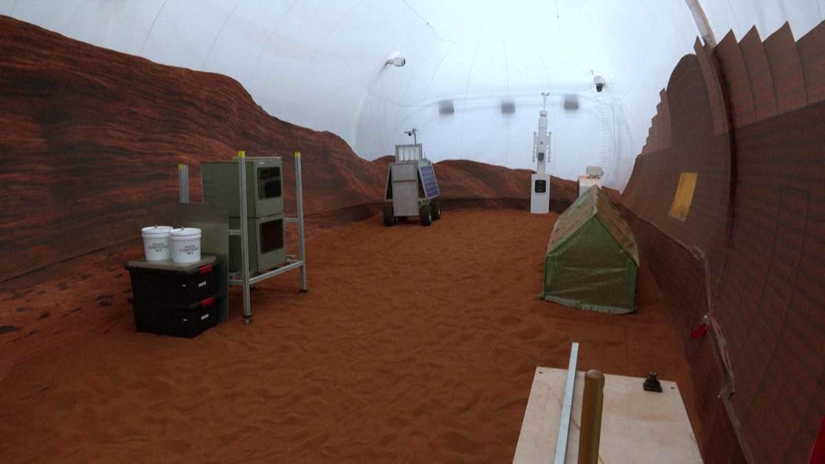 Bên trong môi trường sống mô phỏng sao Hỏa được in 3D của NASA