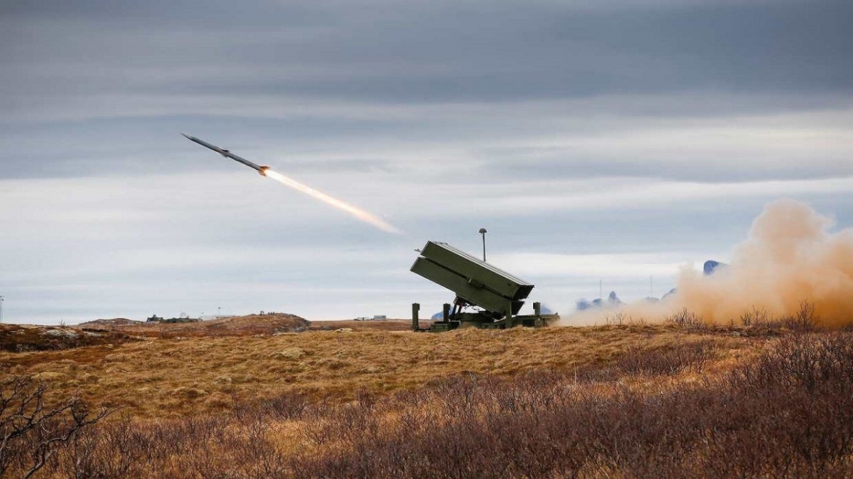 Cạn vũ khí phòng không, Ukraine đối mặt nguy hiểm khi phản công Nga