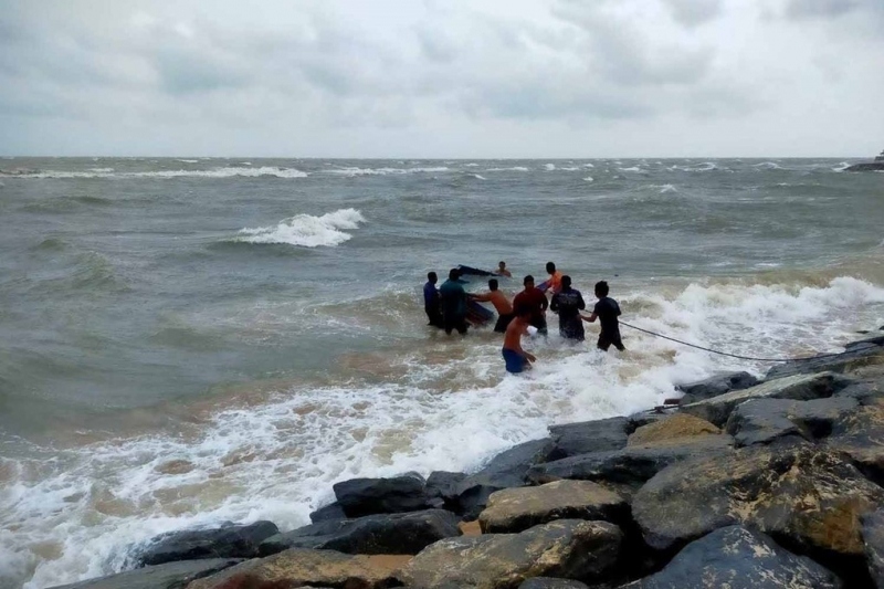 Thái Lan: Bão đánh chìm nhiều tàu thuyền, ít nhất 1 người chết, 7 người mất tích