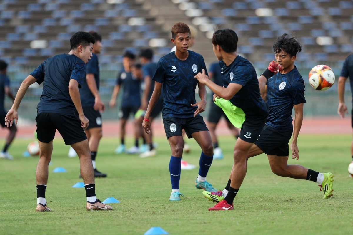 U22 Campuchia tạo nên “cơn sốt bóng đá” trước trận ra quân SEA Games 32