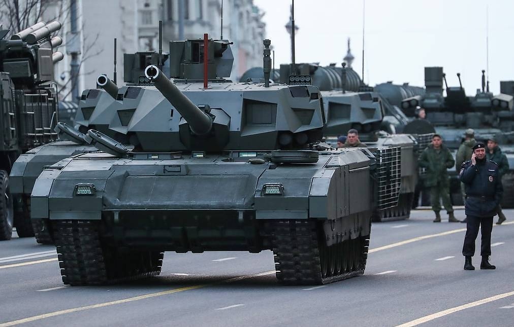 Yếu tố có thể “thay đổi cuộc chơi” trong trận chiến xe tăng giữa Nga và Ukraine