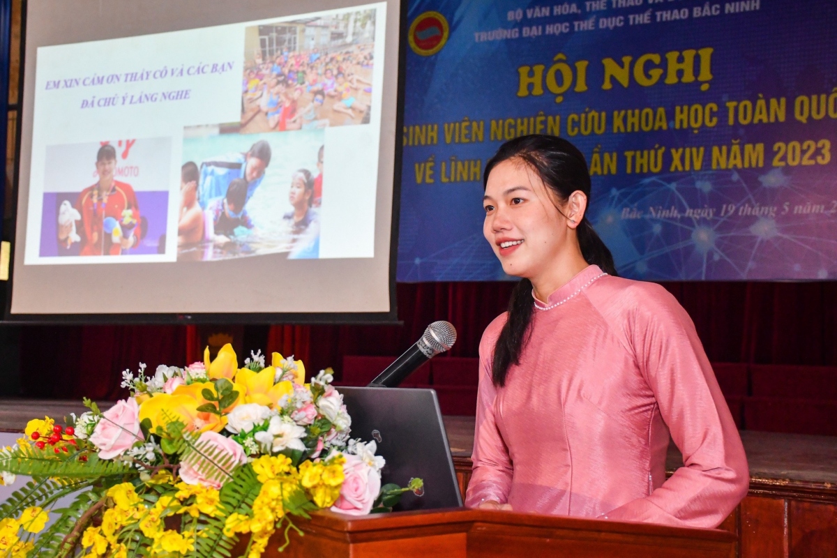 Ánh Viên giành giải nhất cuộc thi nghiên cứu khoa học thể thao