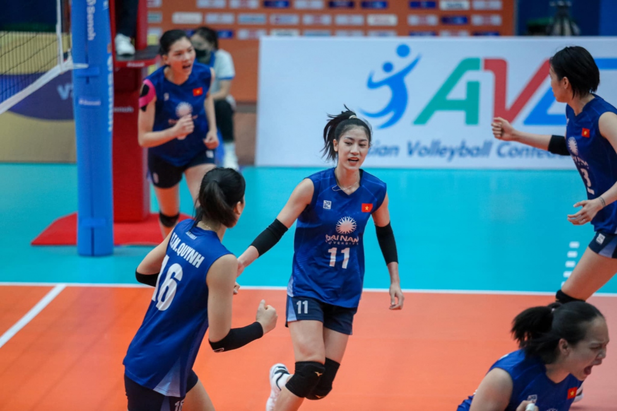 Thắng CLB Trung Quốc, bóng chuyền nữ Việt Nam làm nên lịch sử trước khi dự SEA Games