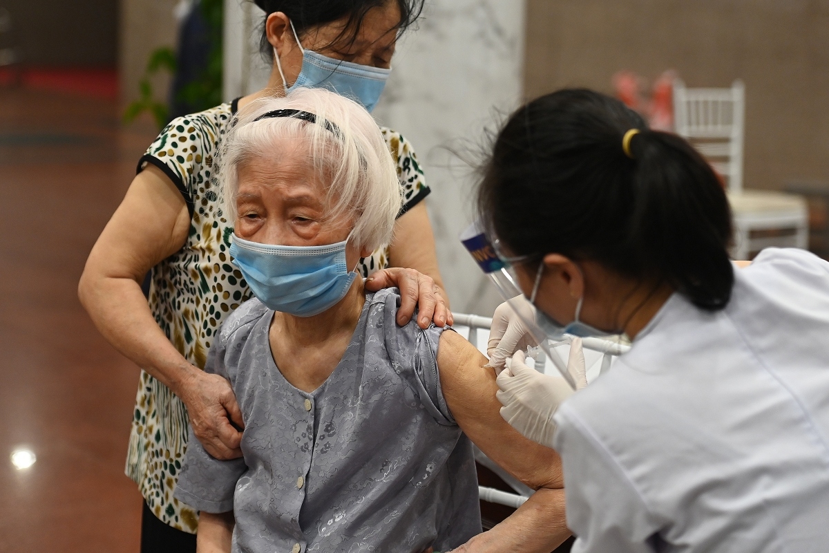 Tiêm vaccine Covid-19 ở Việt Nam thực hiện thế nào trong thời gian tới?