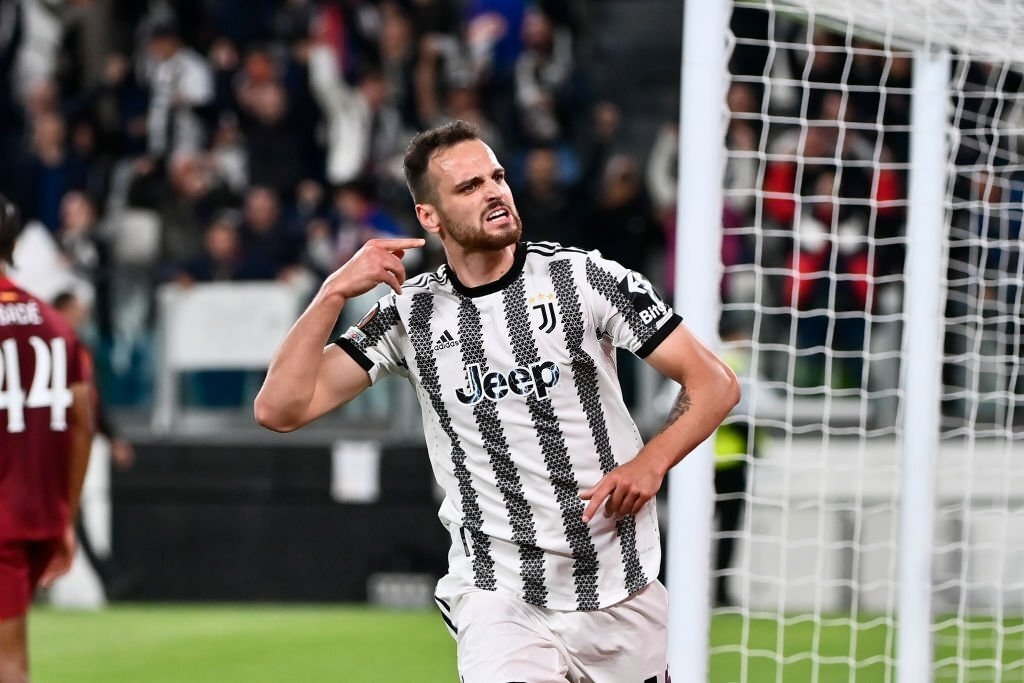 Kết quả bán kết cúp C2 châu Âu: Juventus thoát thua phút chót, AS Roma thắng nhọc
