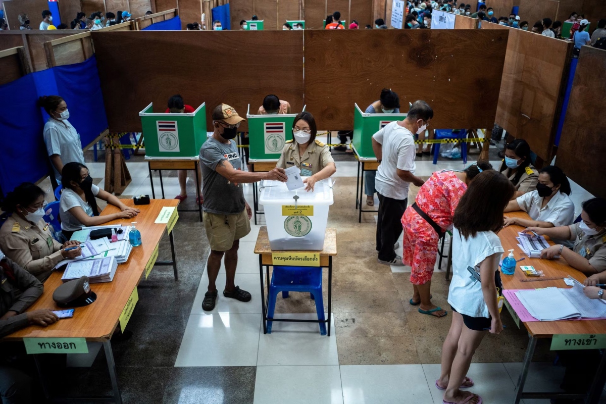 Hơn 2 triệu cử tri Thái Lan tham gia bầu cử sớm