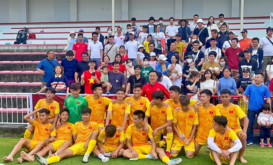 U17 Việt Nam lại thắng đậm trên đất Nhật Bản
