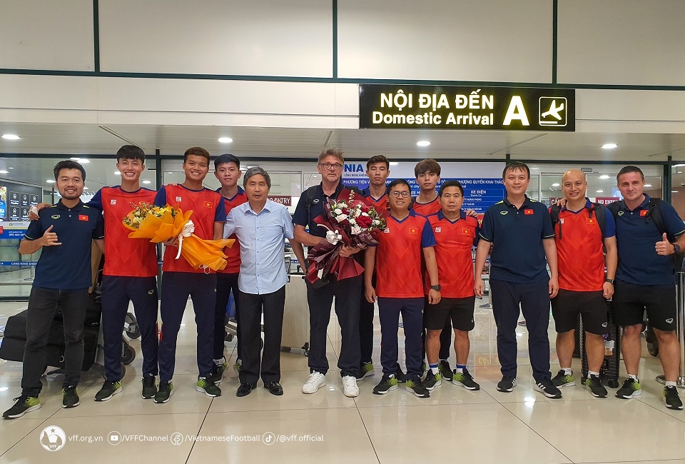 U22 Việt Nam về nước sau HCĐ SEA Games 32, chuẩn bị gặp U22 Trung Quốc