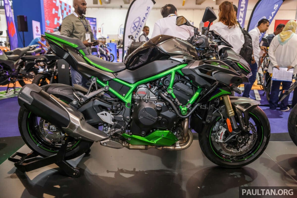 Kawasaki Z H2 SE 2023 chốt giá hơn 515 triệu đồng