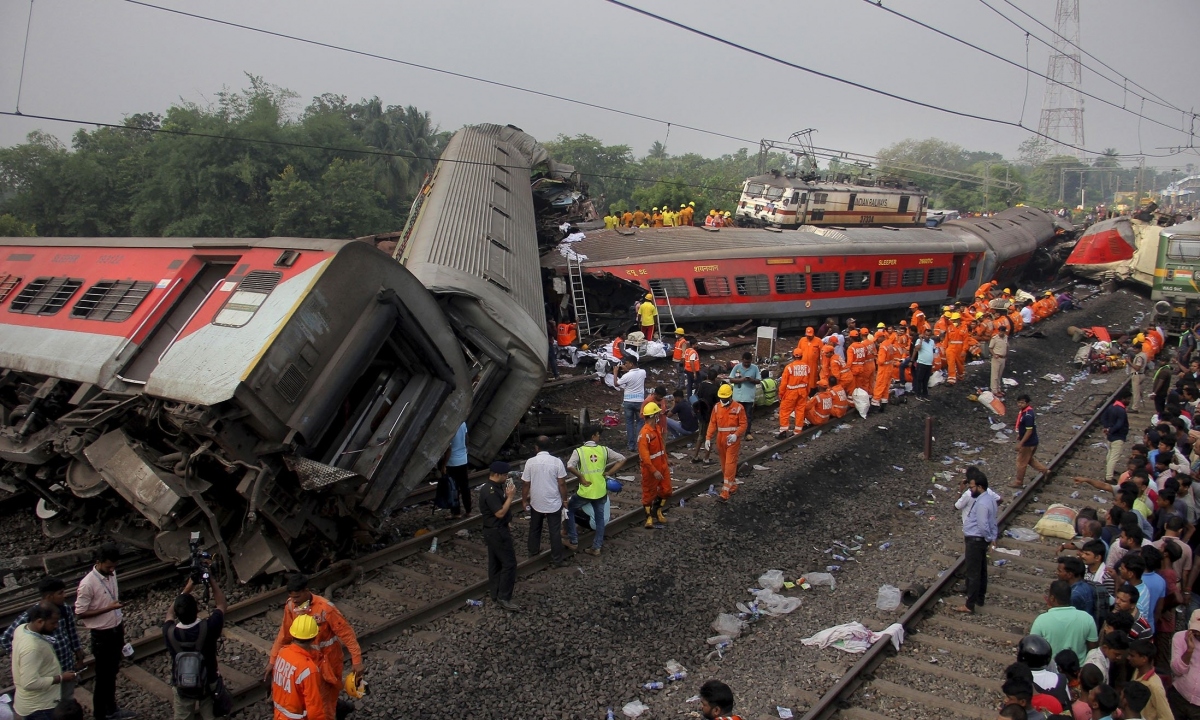 Tín hiệu đường sắt hỏng có thể là nguyên nhân vụ tai nạn tàu hỏa ở Ấn Độ