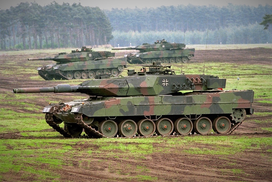 Ý đồ của Ukraine khi điều hàng loạt xe tăng phương Tây ra chiến trường