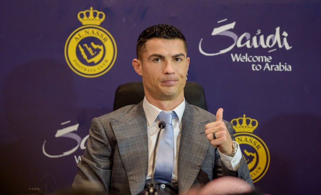 Al Nassr hỏi mua sao Chelsea để “tiếp đạn” cho Ronaldo