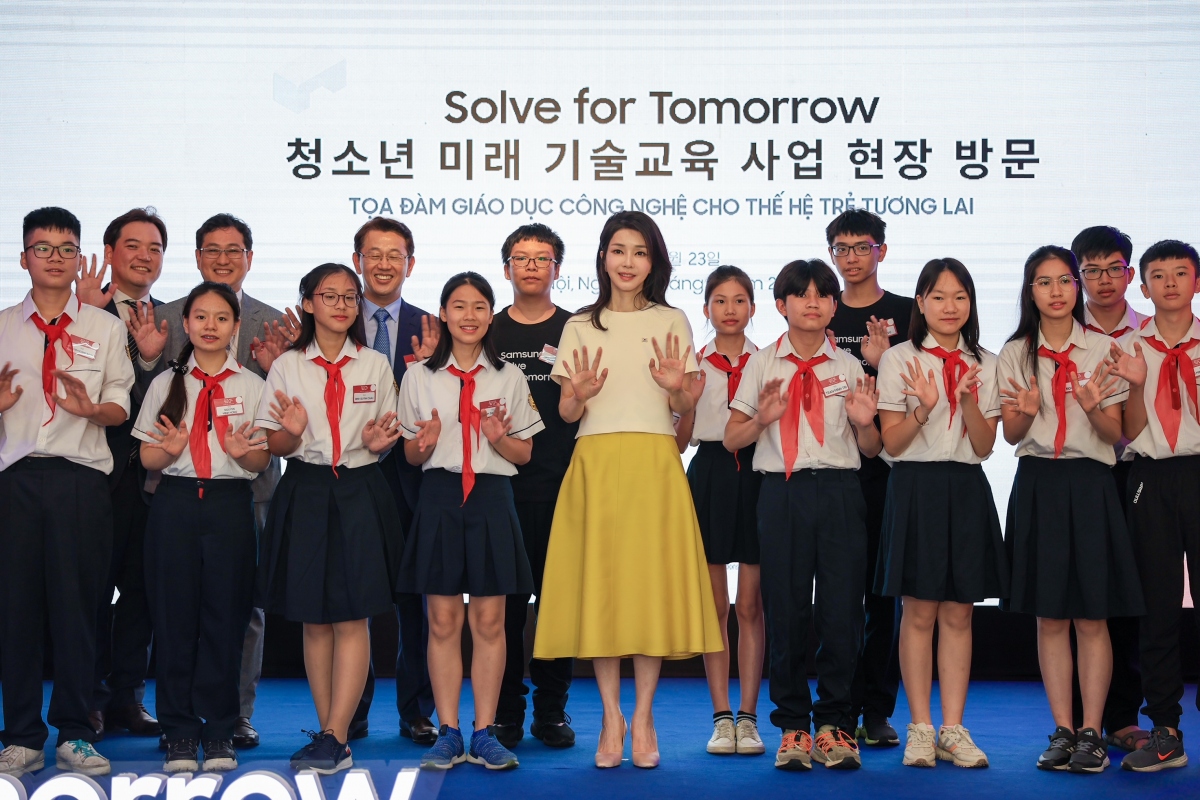 Đệ nhất phu nhân Hàn Quốc Kim Keon Hee dự sự kiện "Solve for Tomorrow" của Samsung