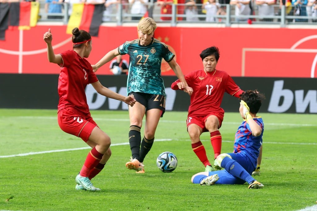 Thanh Nhã ghi bàn thắng lịch sử, ĐT nữ Việt Nam thua 1-2 trước ĐT nữ Đức