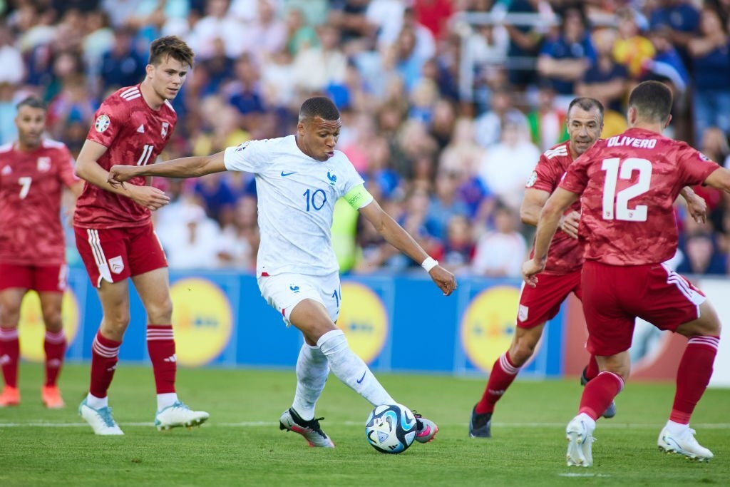 Mbappe tỏa sáng, Pháp duy trì mạch thắng tại vòng loại EURO 2024