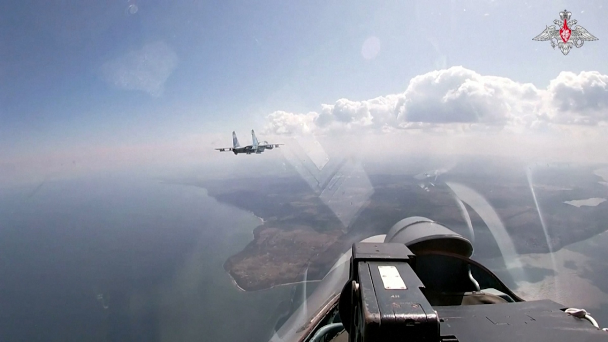 Máy bay chiến đấu của Nga tập trận trên biển Baltic