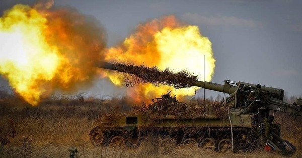 Pháo 2S5 Giatsint của Nga dội mưa hỏa lực phá hủy hệ thống pháo Ukraine
