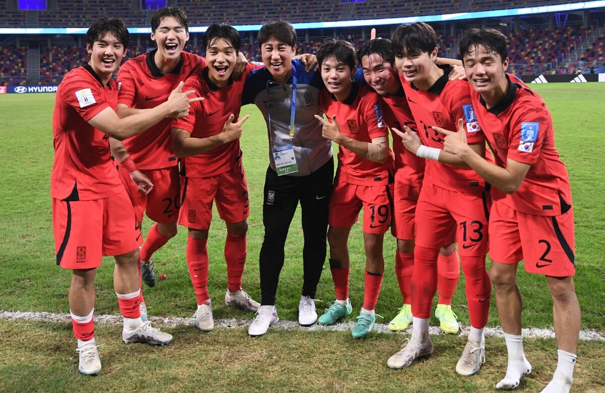 Lịch thi đấu bóng đá hôm nay: Xác định 2 đội vào chung kết U20 World Cup 2023