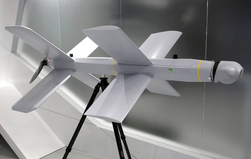 Iran trình làng máy bay không người lái mới giống UAV Lancet của Nga