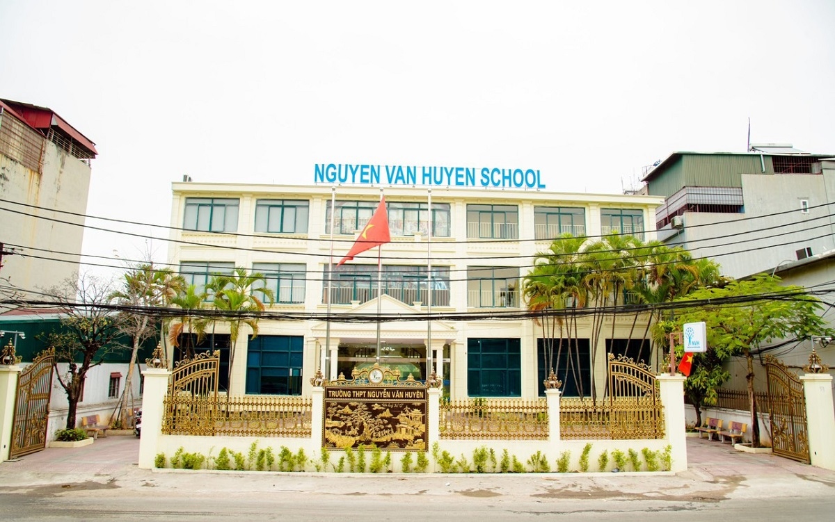 Trường THPT Nguyễn Văn Huyên, Hà Nội thông báo tuyển sinh lớp 10 đợt 2