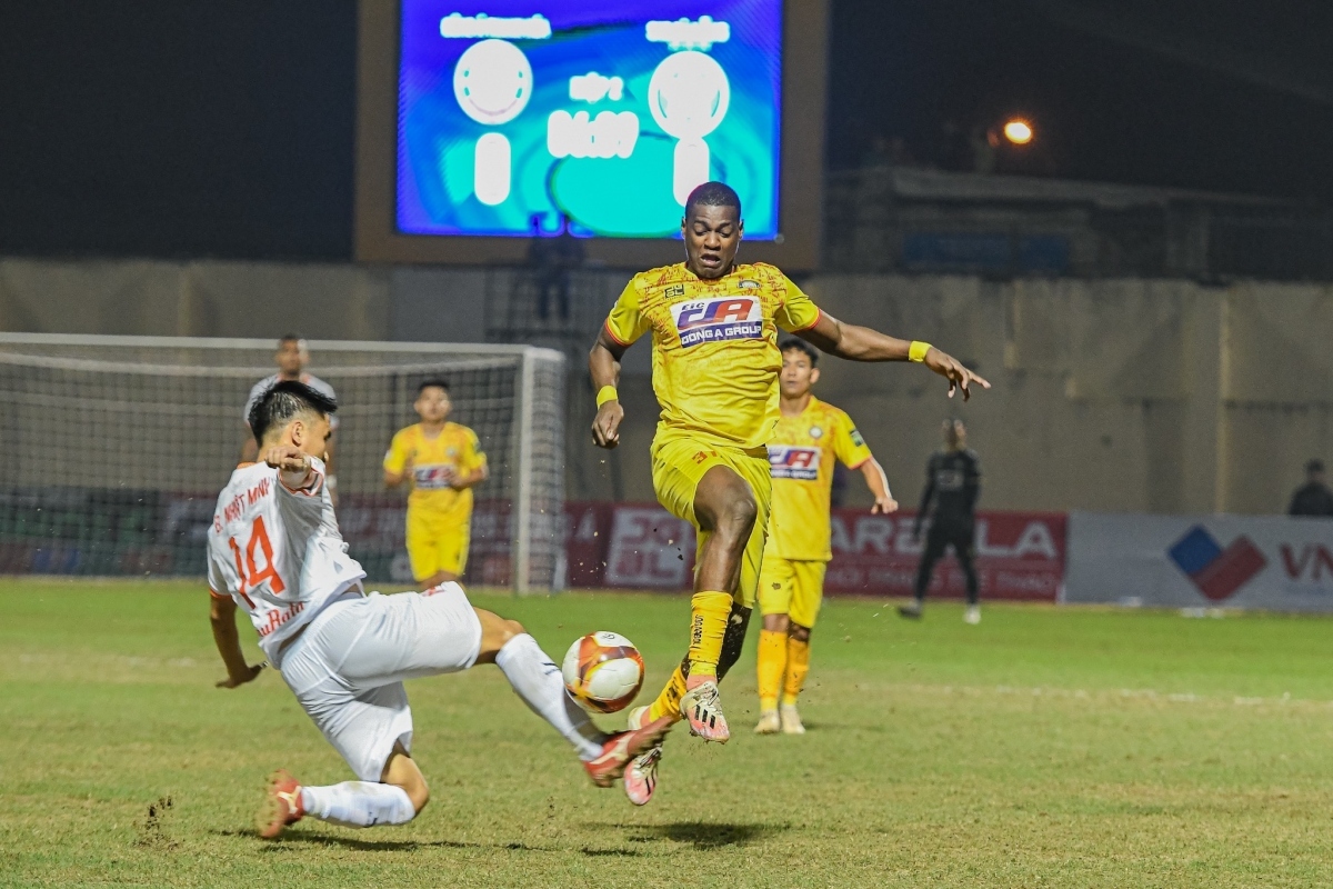 Kết quả V-League 2023 hôm nay 27/7: Thanh Hóa tạm vươn lên dẫn đầu