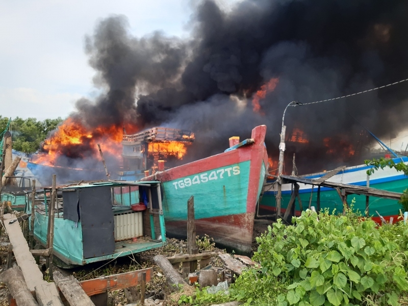 Các tàu cá bị cháy ở Tiền Giang thiệt hại hơn 8 tỷ đồng