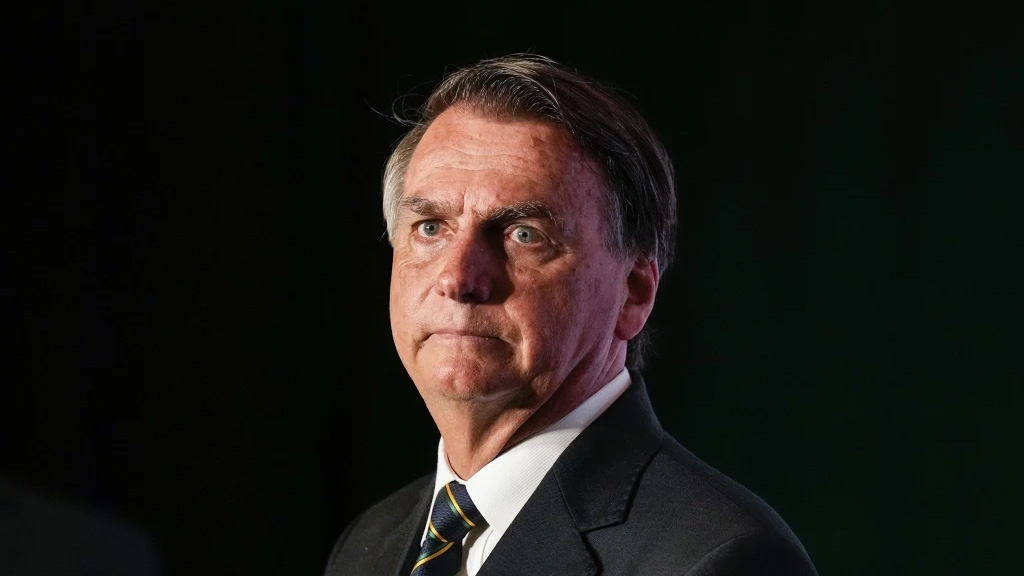 Brazil cấm cựu Tổng thống Jair Bolsonaro tranh cử trong 8 năm