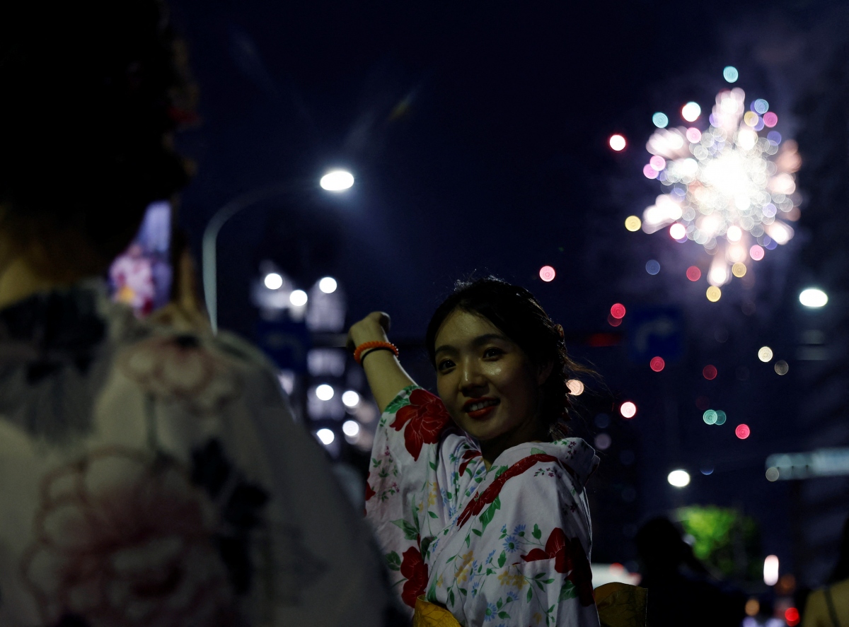 Lễ hội pháo hoa nổi tiếng Tokyo trở lại với lượng khách kỷ lục
