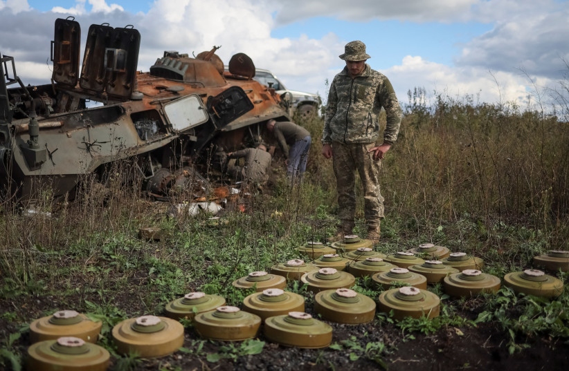 Ukraine điều khí tài hiếm xuyên phá "vành đai lửa" của Nga