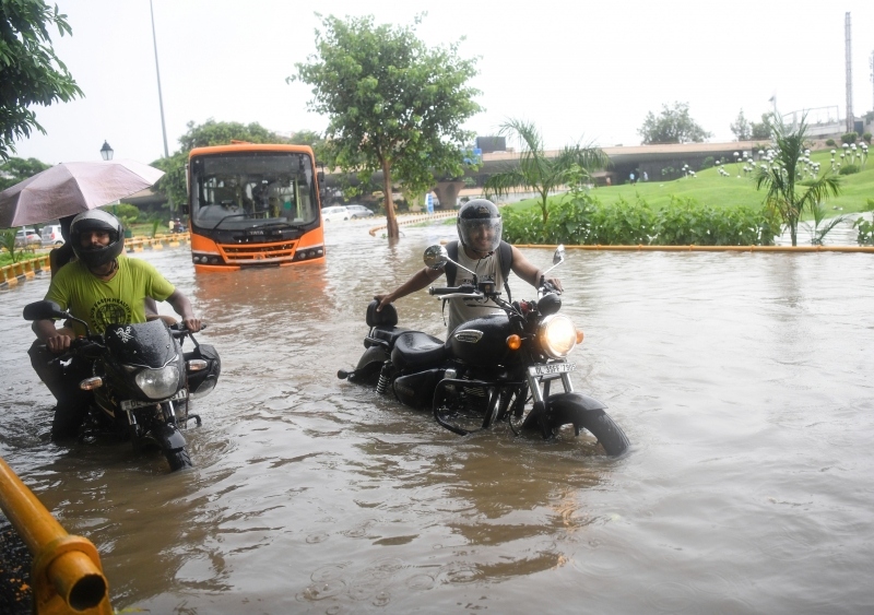 Ấn Độ đối mặt với tình trạng mưa lớn kỷ lục trong nhiều thập kỷ qua