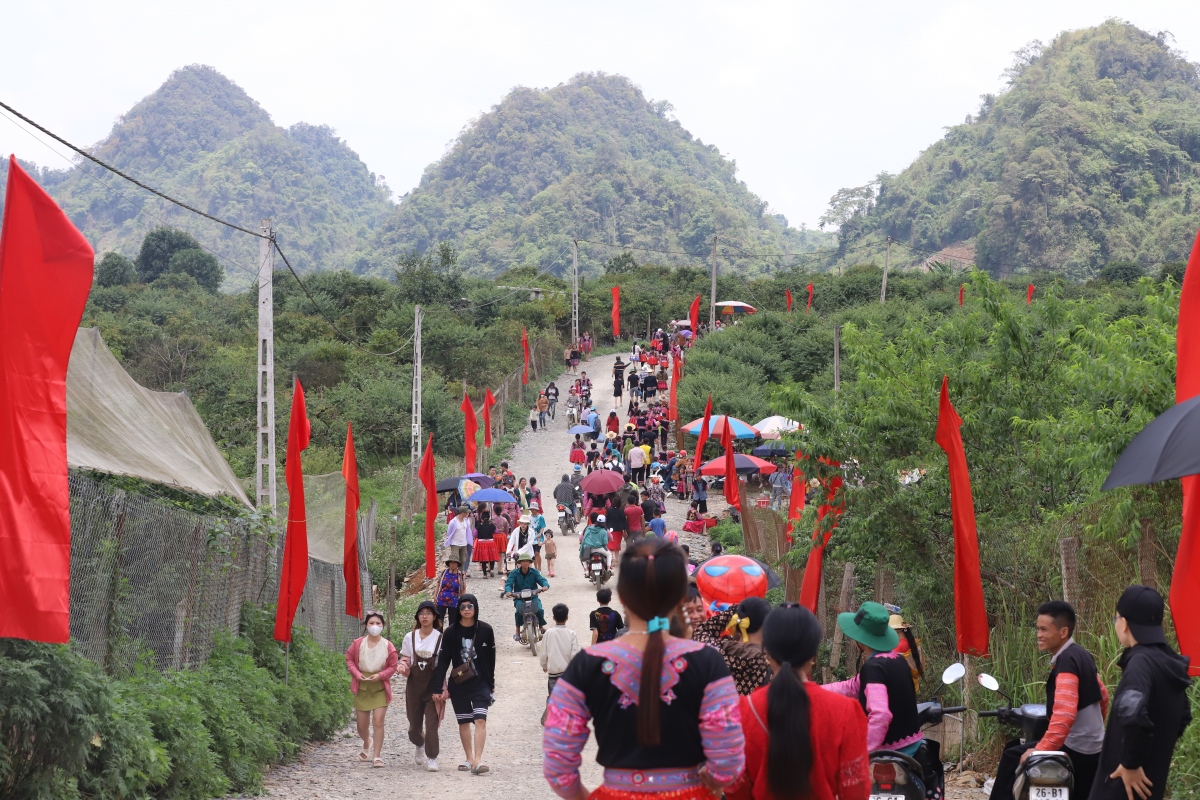 Khách du lịch tăng cao, Sơn La đạt doanh thu hàng nghìn tỷ đồng
