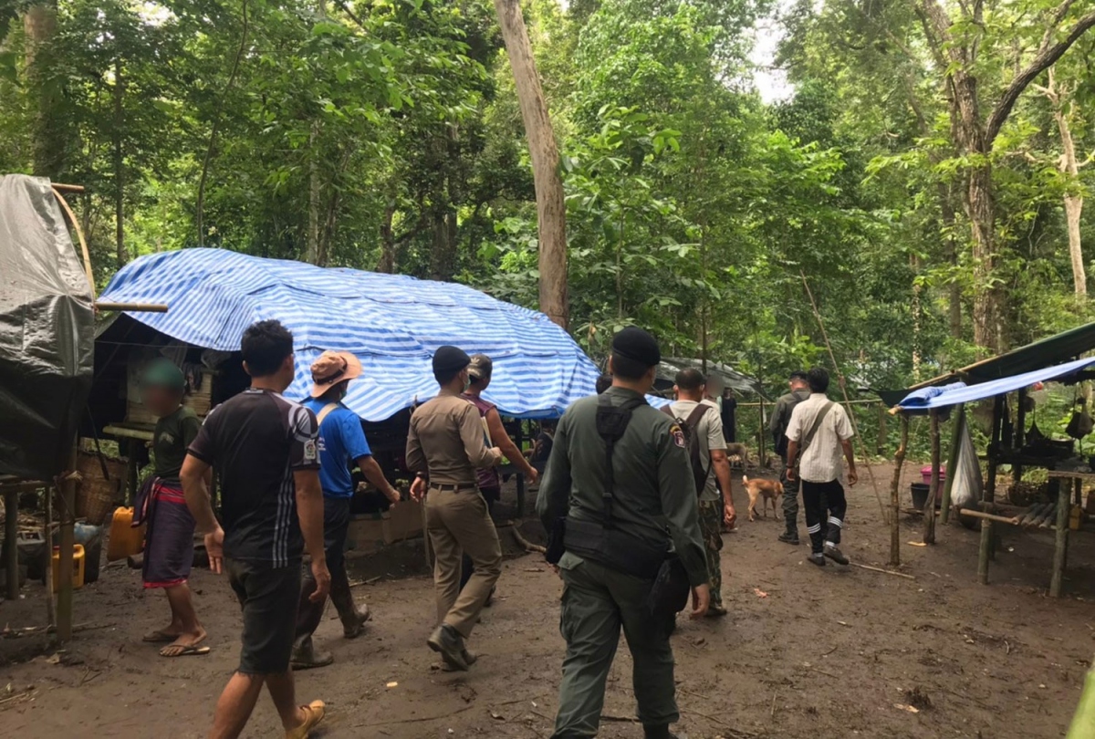Hơn 5.000 người Myanmar đang tạm lánh trong các trại tị nạn Thái Lan