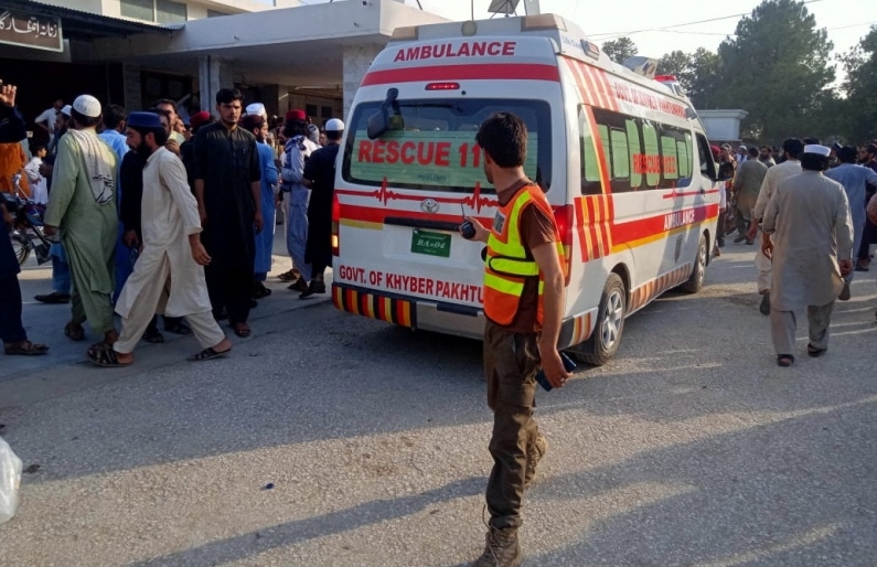 Hơn 200 người thương vong trong vụ đánh bom tự sát tại Pakistan