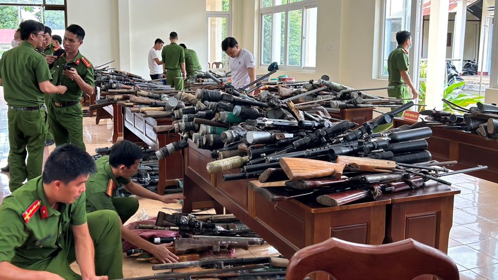 Công an Đắk Lắk thu hồi được trên 4.500 vũ khí các loại trong 40 ngày
