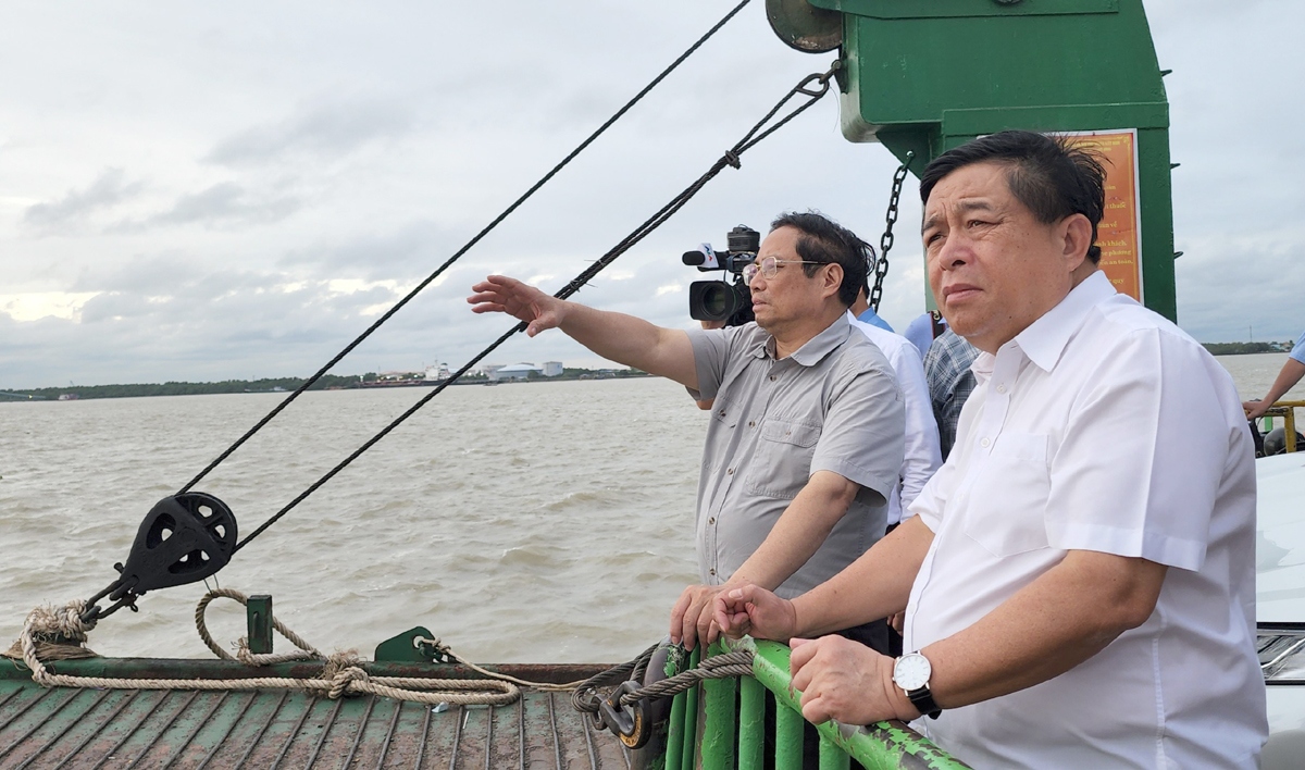 Thủ tướng Phạm Minh Chính khảo sát Cảng trung chuyển quốc tế Cần Giờ
