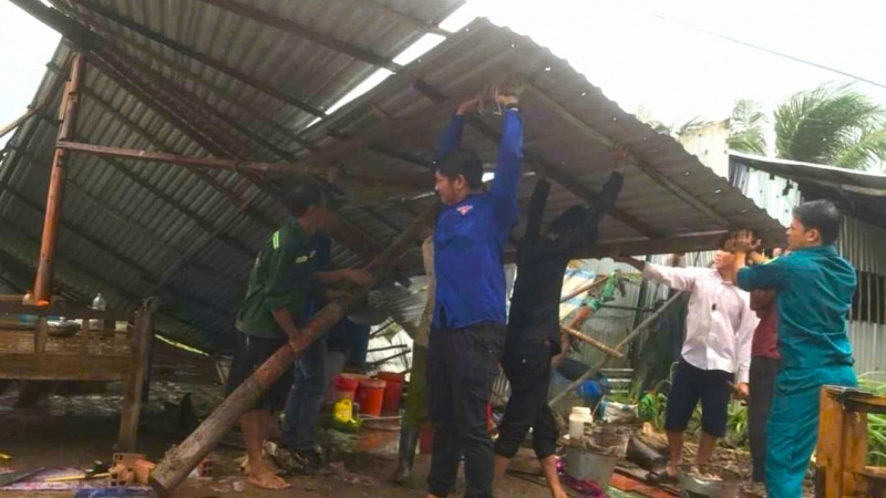 Gần 500 căn nhà ở Cà Mau bị sập, tốc mái vì ảnh hưởng bão số 1