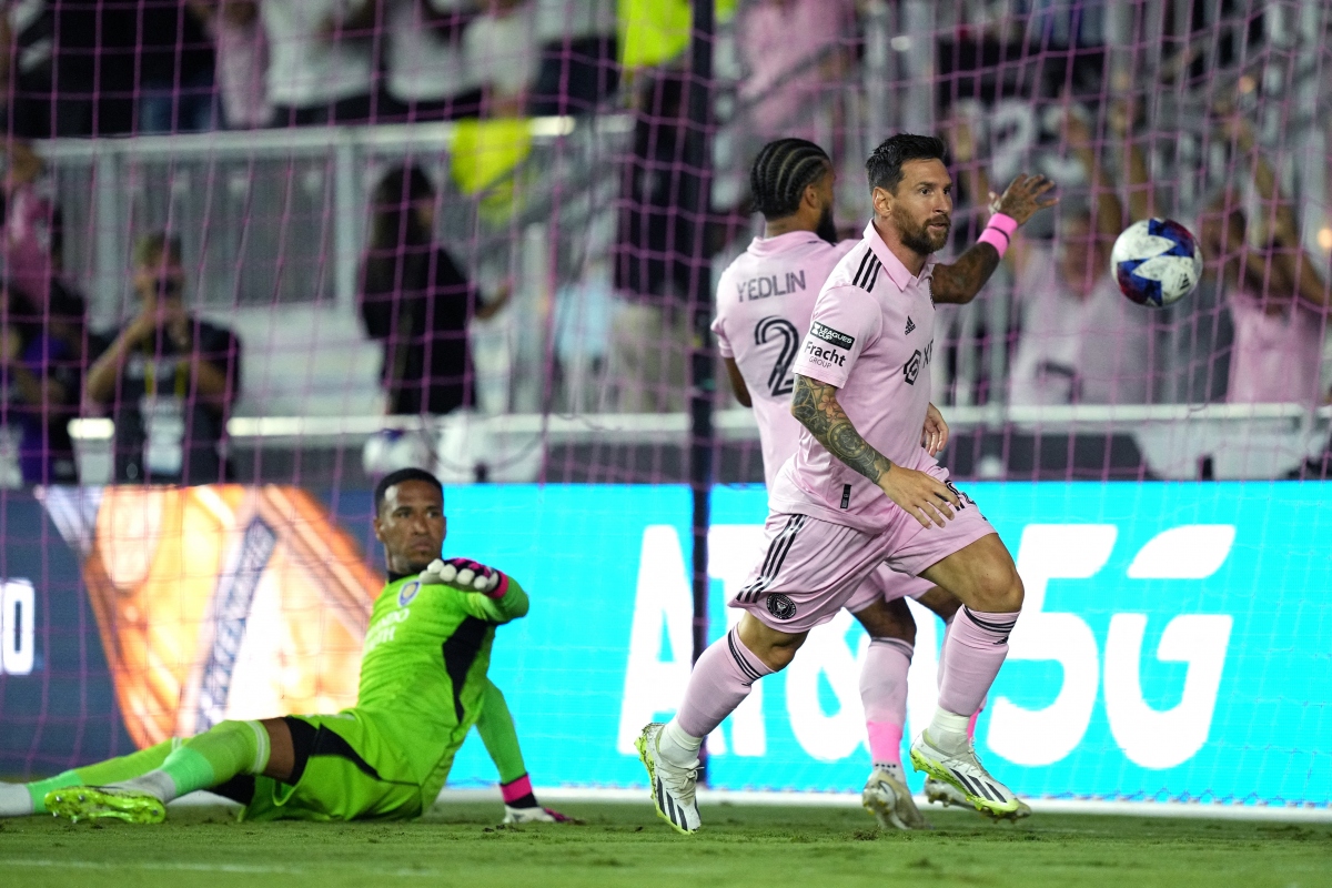 Messi ghi cú đúp, Inter Miami hạ knock-out Orlando City tại League Cup