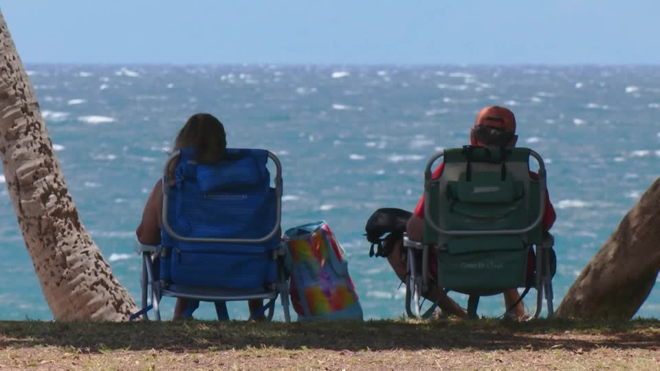 Hawaii mong khách du lịch quay lại sau vụ cháy rừng