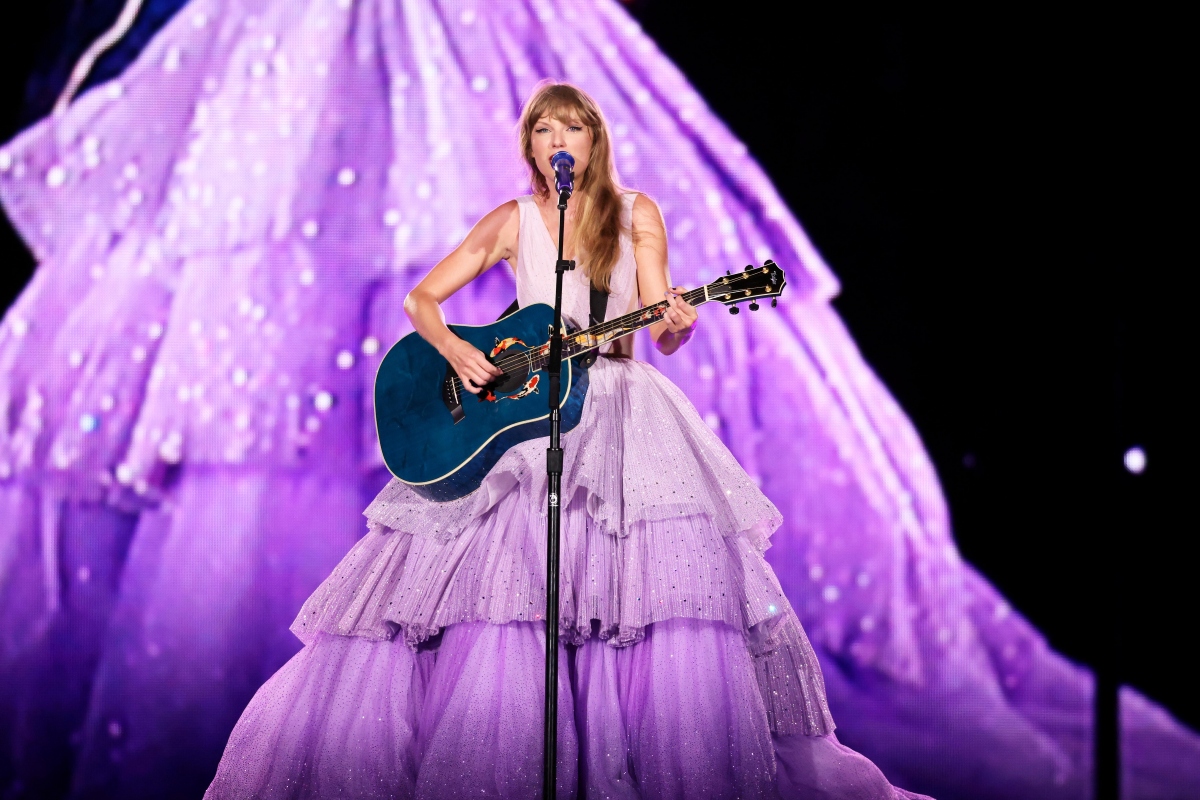Eras Tour của Taylor Swift là chuyến lưu diễn lớn nhất lịch sử nhân loại