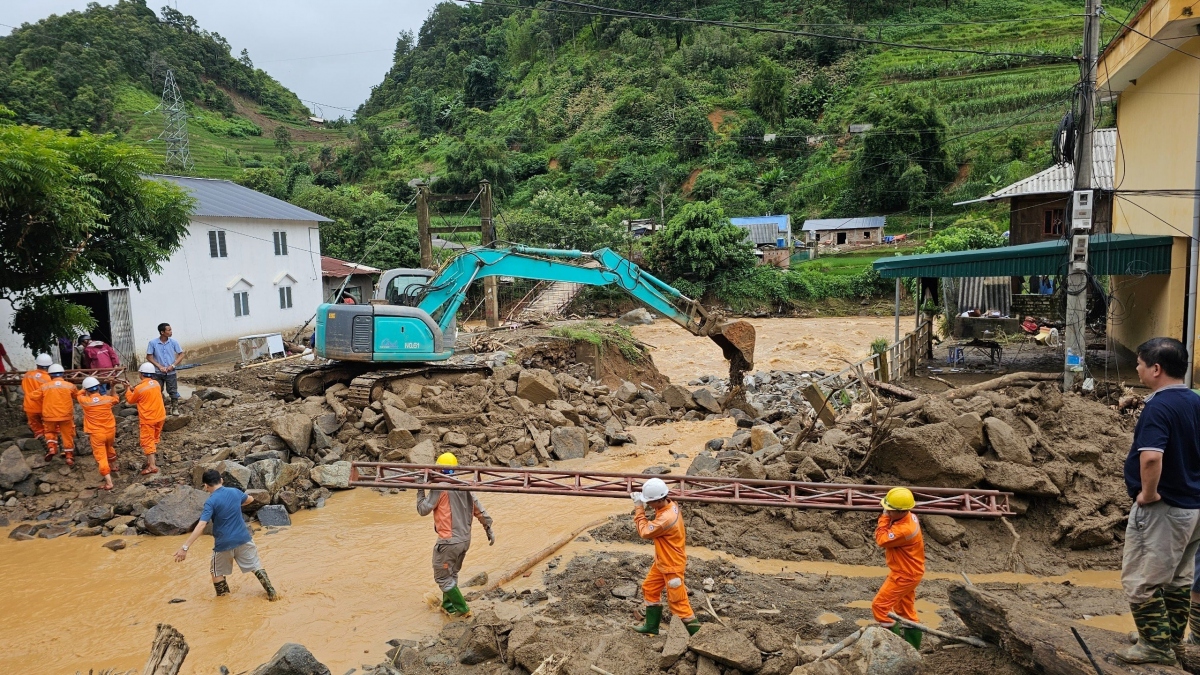 Yên Bái: Huyện Mù Cang Chải đã được cấp điện trở lại lúc 21h đêm qua