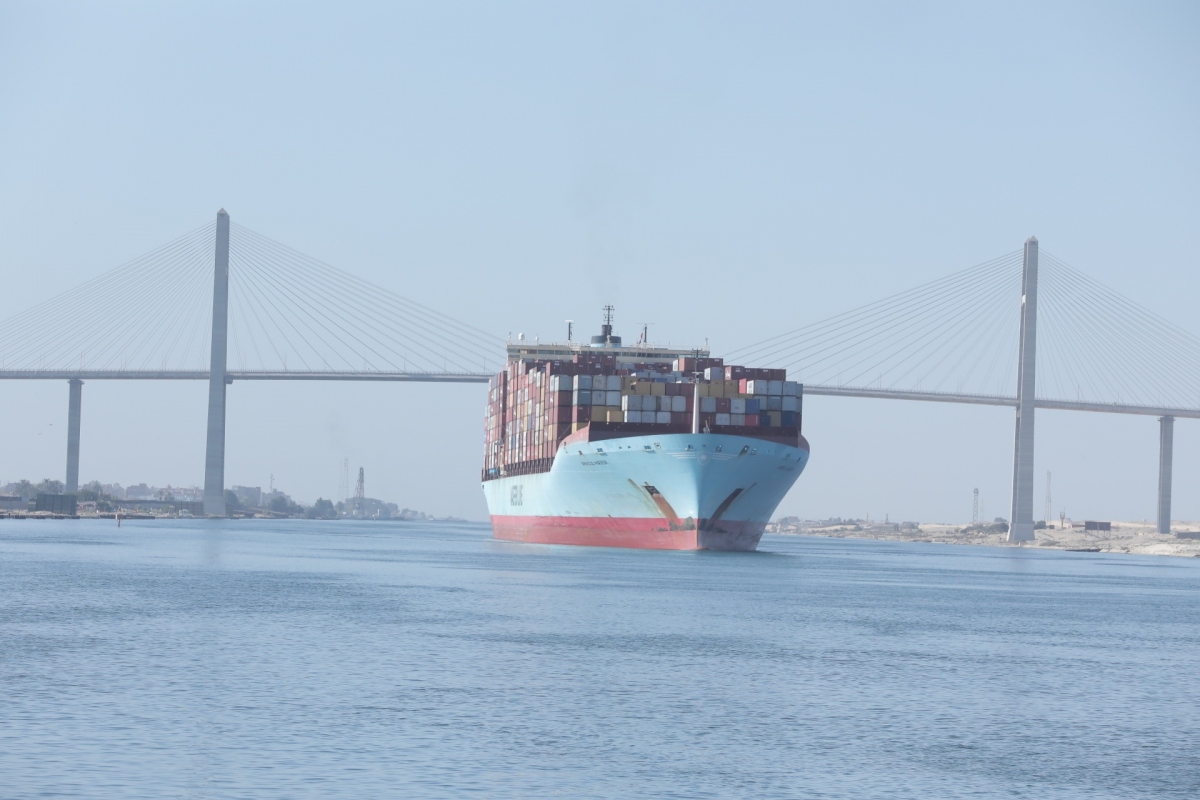 Ai Cập tiếp tục nỗ lực trục vớt tàu kéo bị chìm ở kênh đào Suez